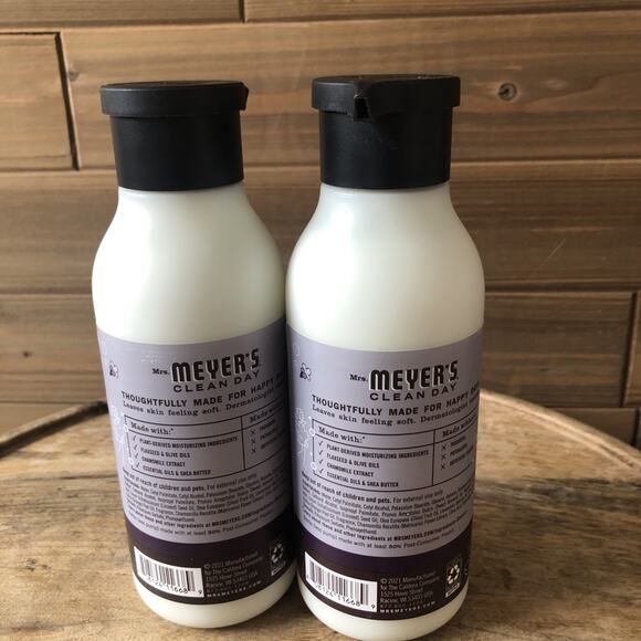 (2) MRS. MEYER'S CLEAN DAY Body Lotion for Dry Skin, Lavender scent - 16oz Each - Picture 4 of 6